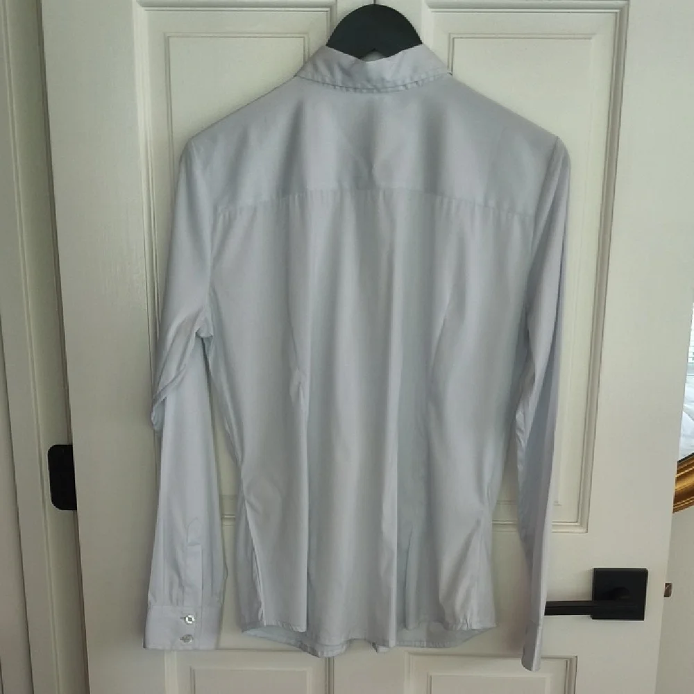 The Shirt By Rochelle Behrens Light Blue Classic Fitted Button Up, Size L - Picture 3 of 6